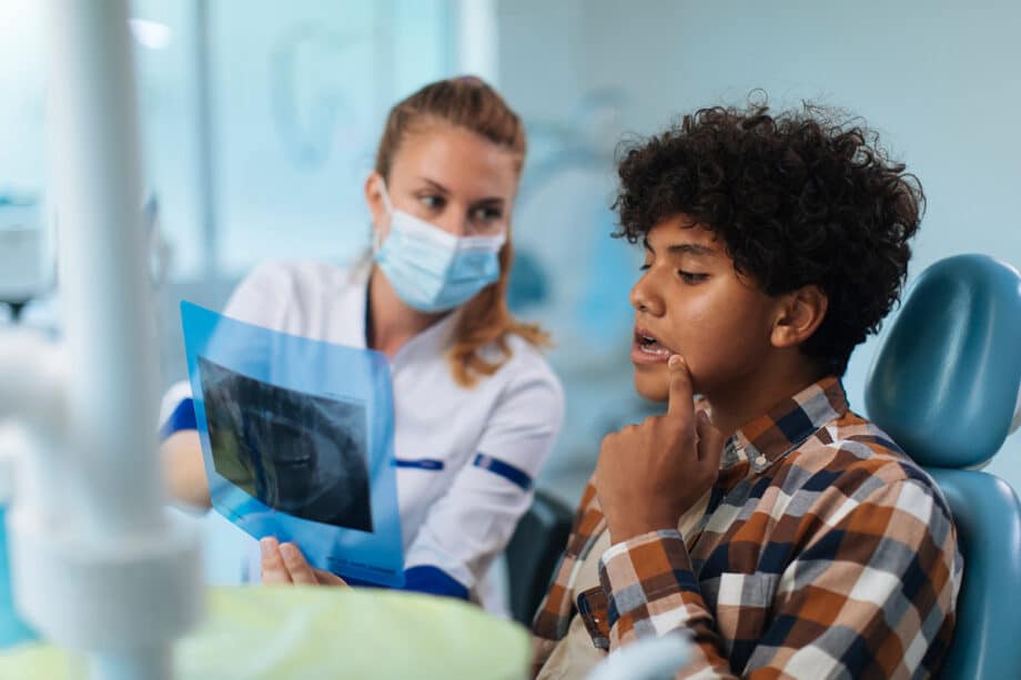 How to Spot Early Signs of Cavities in Kids